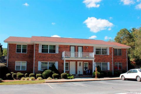 35 Capri Lane 11-C