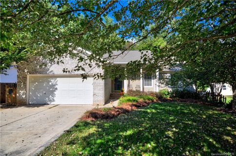 16120 Amber Field Drive sold home in Harvest Point, Huntersville, NC