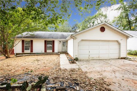 7313 Bluff Wood Cove