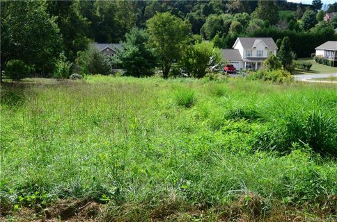 Lot 13 Crescent Street