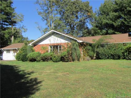 1807 Country Club Road sold home in Country Club Park, Hendersonville, NC