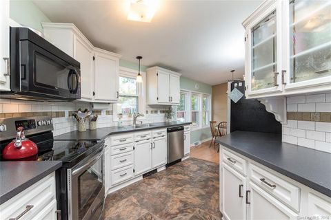 6917 Aerowood Circle sold home in Aerowood, Waxhaw, NC