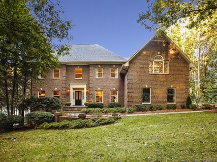 4841 Mountain Point Lane