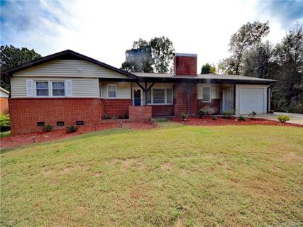 316 N Hillandale Drive