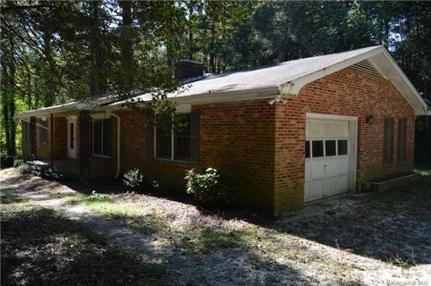 1719 Bluebird Drive