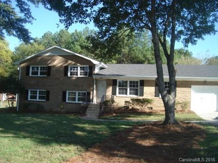 2395 Nw Old Cedarwood Drive