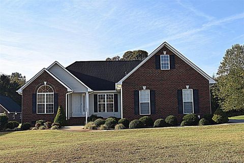 983 Huntington Hills Drive