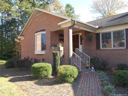 400 Swaim Street