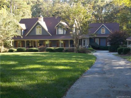 1816 Tanglebriar Court