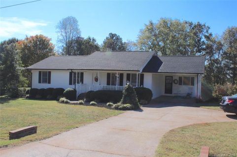 158 E Melissa Lane sold home in Woodfield, Forest City, NC
