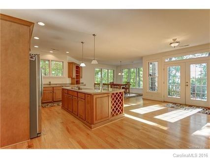 8405 Linwood Southmont Road L20&21
