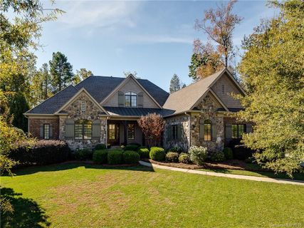 Previously sold for $870,000