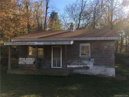 194 Richland Street sold home in W M Worley Estate, Asheville, NC