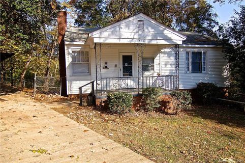 1516 Noel Place