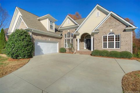 2808 Monterrey Lane
