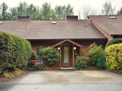 303 Woodfield Drive sold home in Woodfield, Asheville, NC