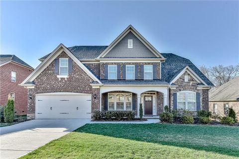 4040 Deer Track Court