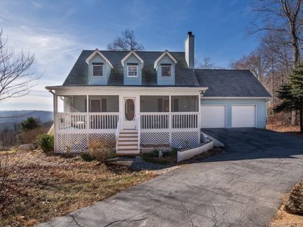 637 Burnside Trail