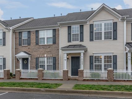 1668 Chamberside Drive 133 sold home in Manchester, Rock Hill, SC