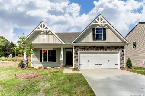 107 Beam Drive Lot 40