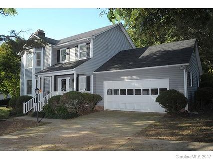 112 Deerfield Circle