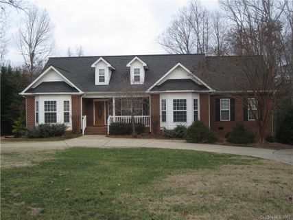 317 Forbes Court sold home in Patriots Crossing, Lake Wylie, SC