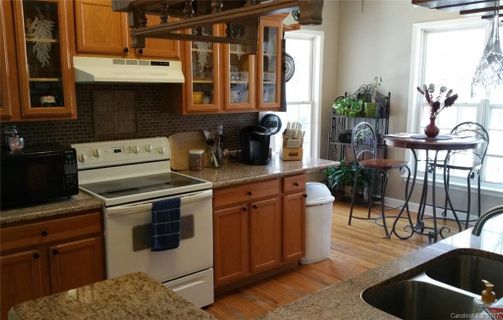 3009 Stonehedge Court sold home in Oakcroft, Matthews, NC
