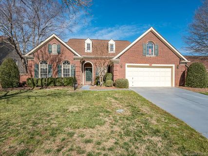 7120 Walton Heath Lane
