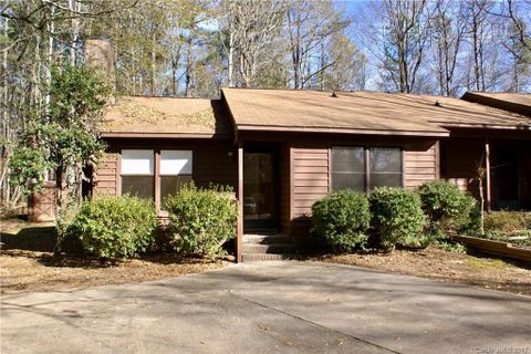 112 Foxwood Village Drive sold home in Foxwood Village, Fort Mill, SC