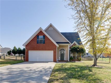 5007 Hemby Commons Parkway