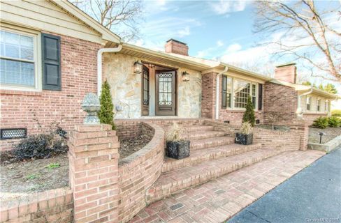 3659 Sherwood Circle