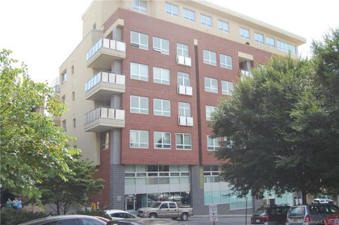 12 S Lexington Avenue 405