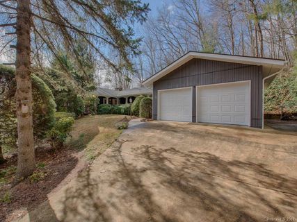 38 Laurelwood Lane