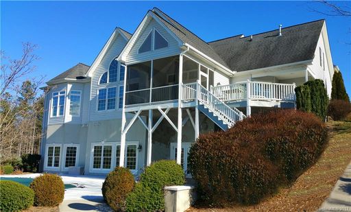 126 Edgewater Court