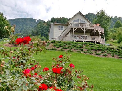 78 Pond View Drive sold home in Tanwood, Waynesville, NC