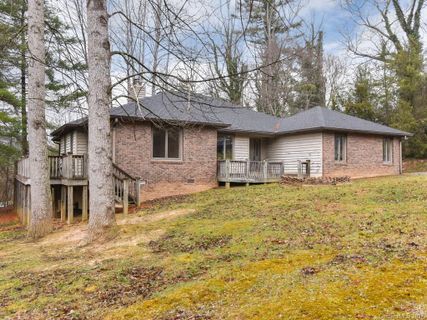 2711 Miller Lane sold home in Sycamore Hill, Hendersonville, NC