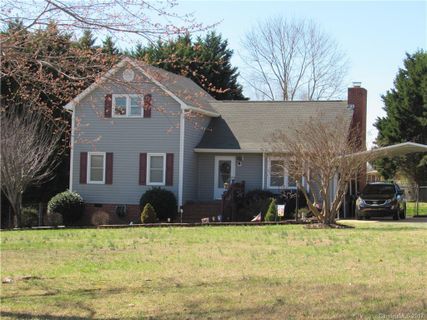 2415 Gleneagles Drive