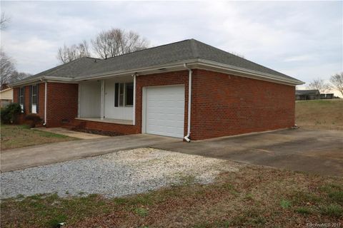 3027 Downing Street sold home in Camden Acres, Shelby, NC