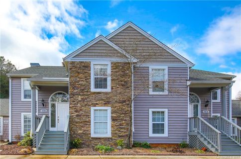 1820 Fairlawn Court