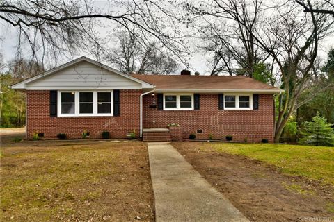 710 Neil Street