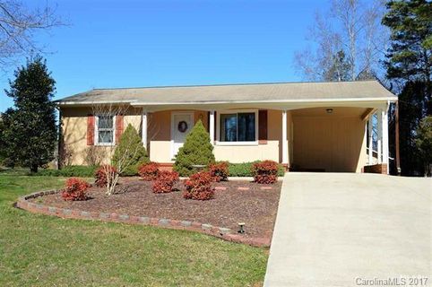 1560 Eastover Drive sold home in Eastover, Conover, NC