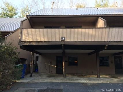 11 Maple Ridge Lane
