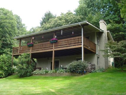 380 Apple Tree Court
