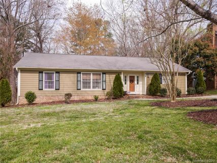 633 Bellows Lane