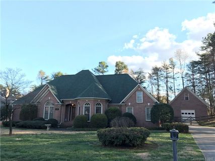 206 Classic Court