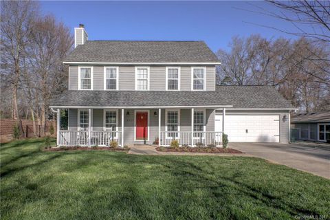3955 Bon Rea Drive sold home in Cedar Woods, Charlotte, NC