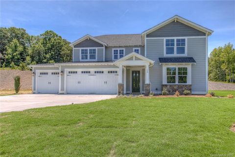 139 Country Lake Drive sold home in Creekstone, Mooresville, NC