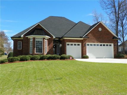 8574 Mallory Lane sold home in Clare Haven, Harrisburg, NC