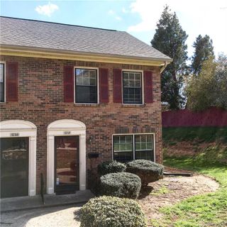 4748 Old Lantern Way