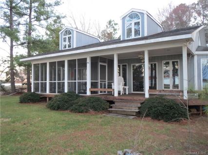 Previously sold for $610,000